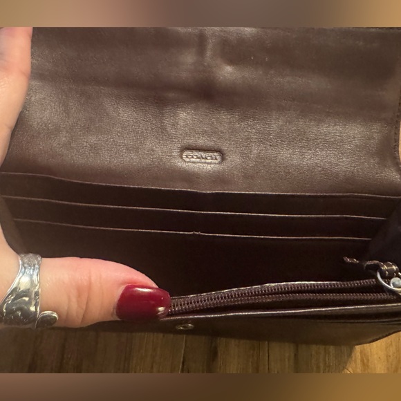 Y2K Coach Soho Brown Buckled Wallet - EUC - Picture 3 of 5